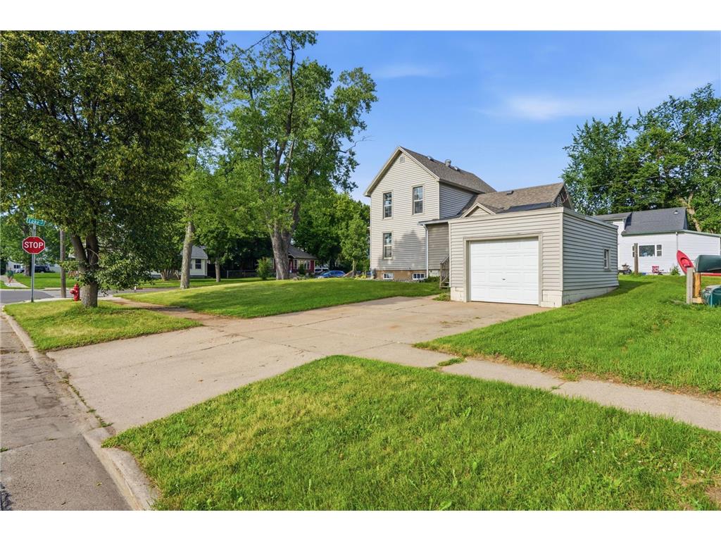 637 Lake Street Eau Claire WI 54703 7098497 image36