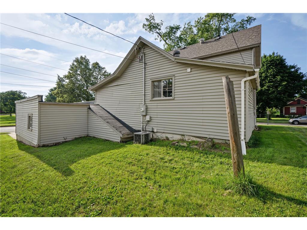 637 Lake Street Eau Claire WI 54703 7098497 image37