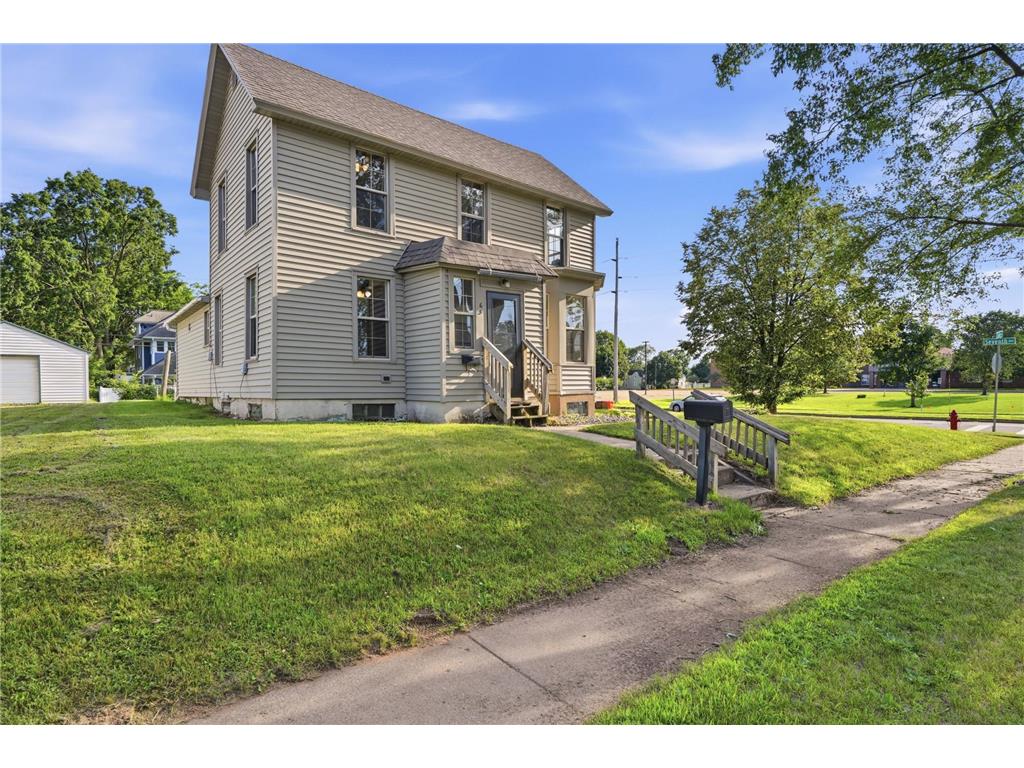 637 Lake Street Eau Claire WI 54703 7098497 image4