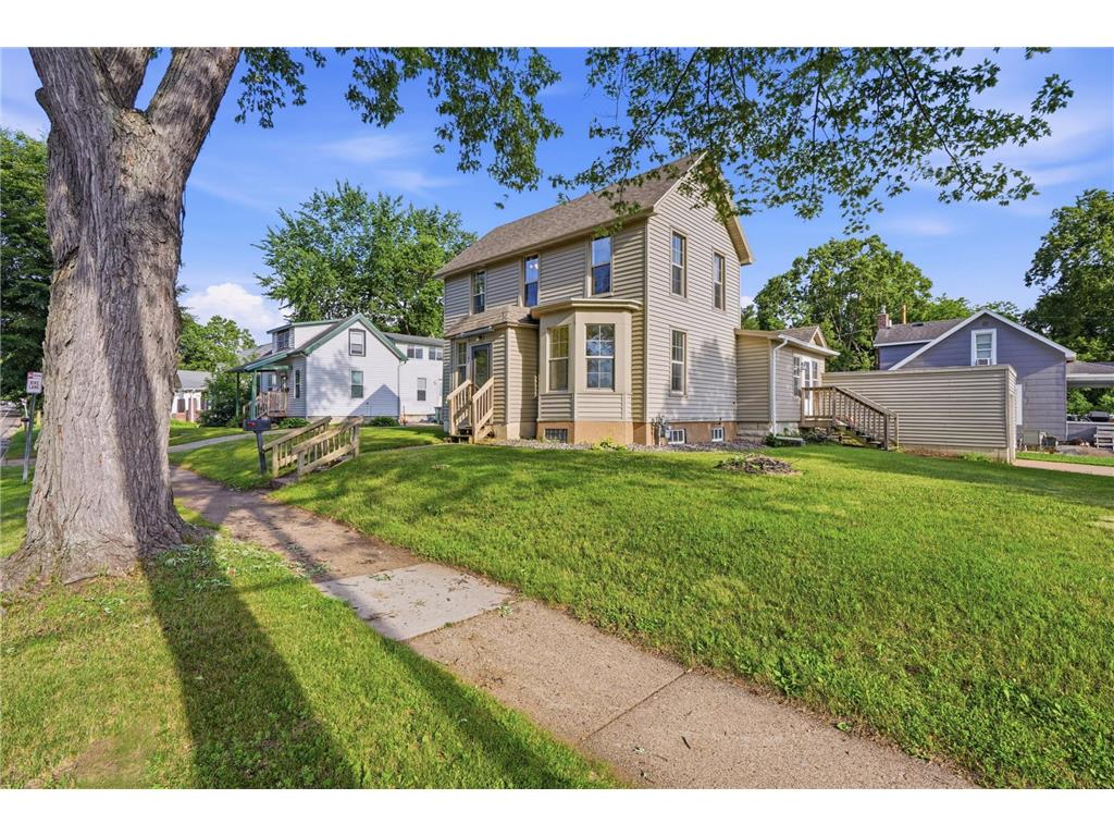 637 Lake Street Eau Claire WI 54703 7098497 image5