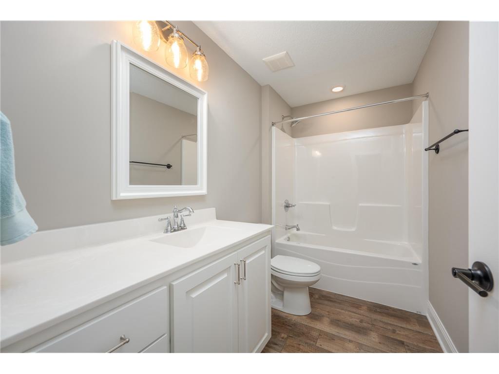 637 Maple Court New Richmond WI 54017 - Paperjack Creek 7024315 image33