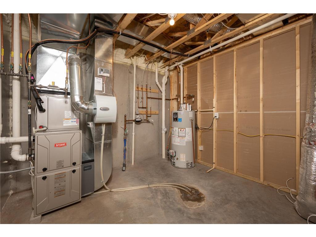 637 Maple Court New Richmond WI 54017 - Paperjack Creek 7024315 image37