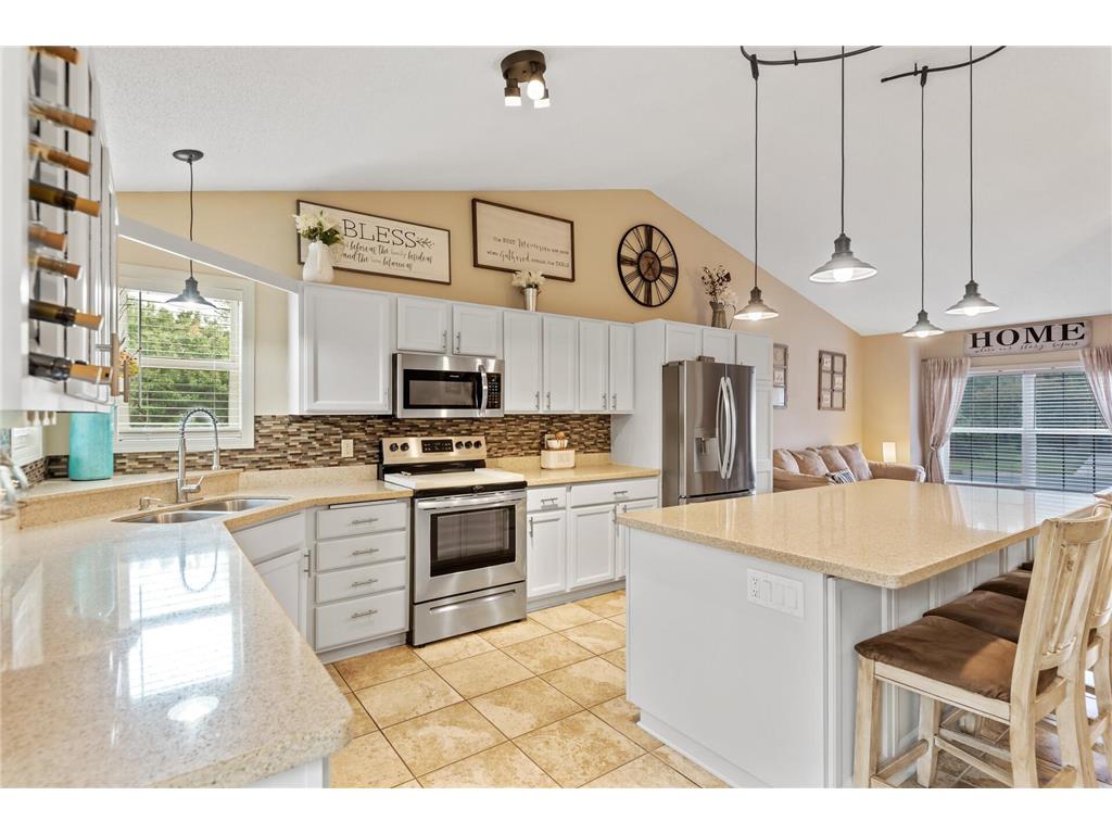 6370 Barclay Avenue Inver Grove Heights MN 55077 6402438 image1