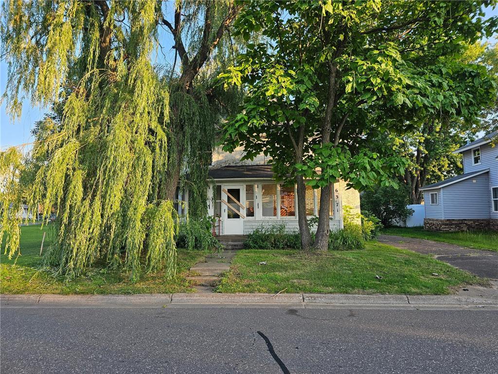 6371 Cedar Street North Branch MN 55056 6570925 image1