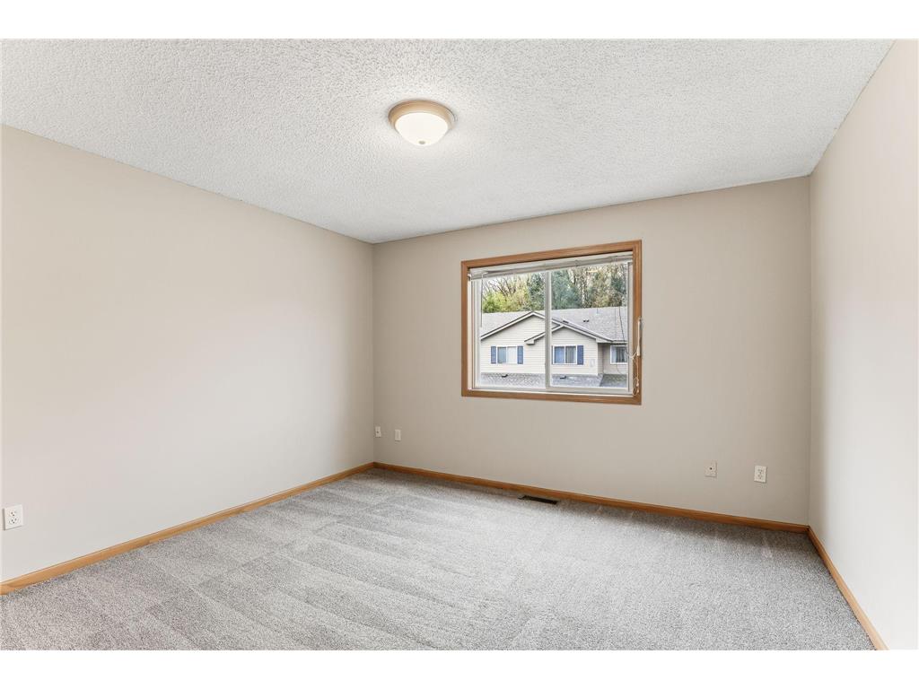 6372 13TH Street N Oakdale MN 55128 6797278 image10