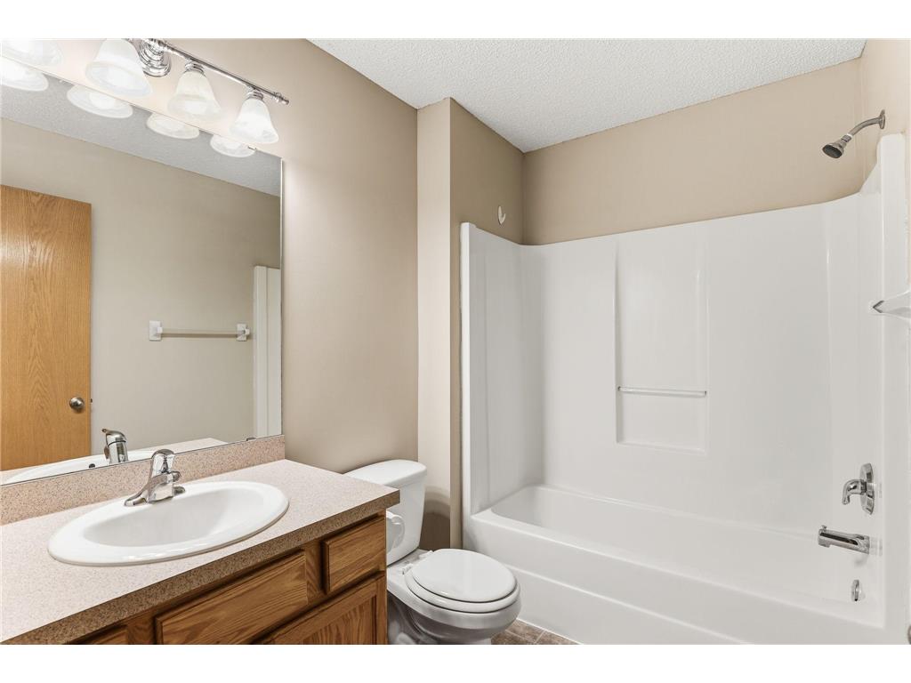 6372 13TH Street N Oakdale MN 55128 6797278 image12