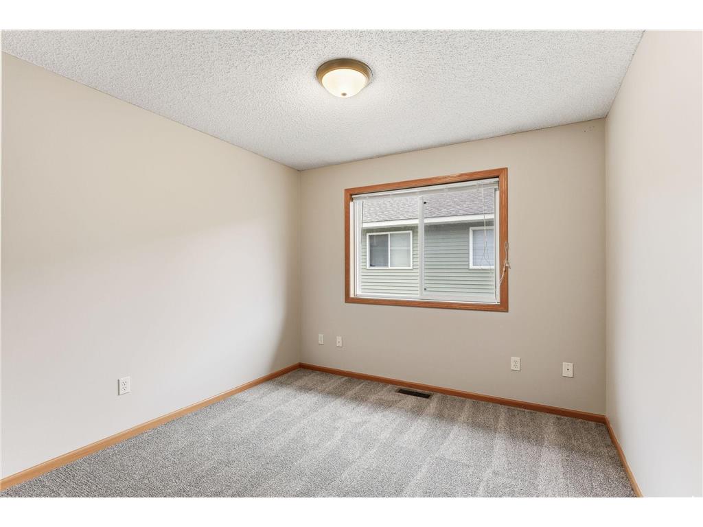 6372 13TH Street N Oakdale MN 55128 6797278 image15