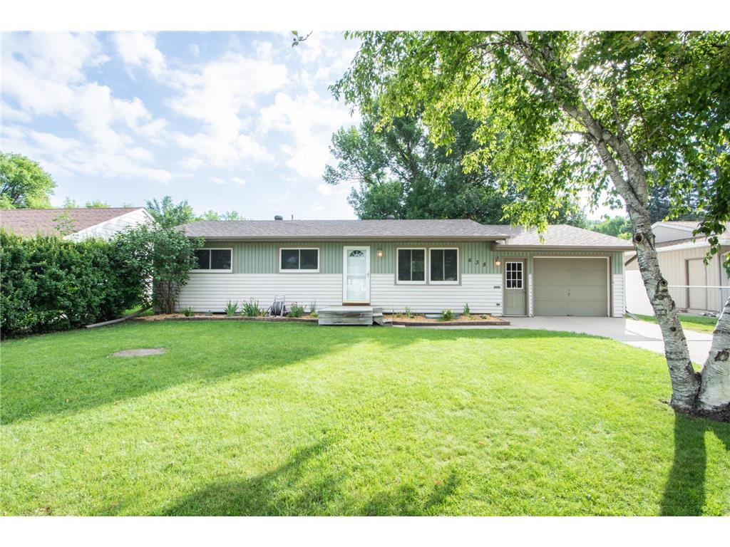 638 Appletree Lane Moorhead MN 56560 6751852 image1