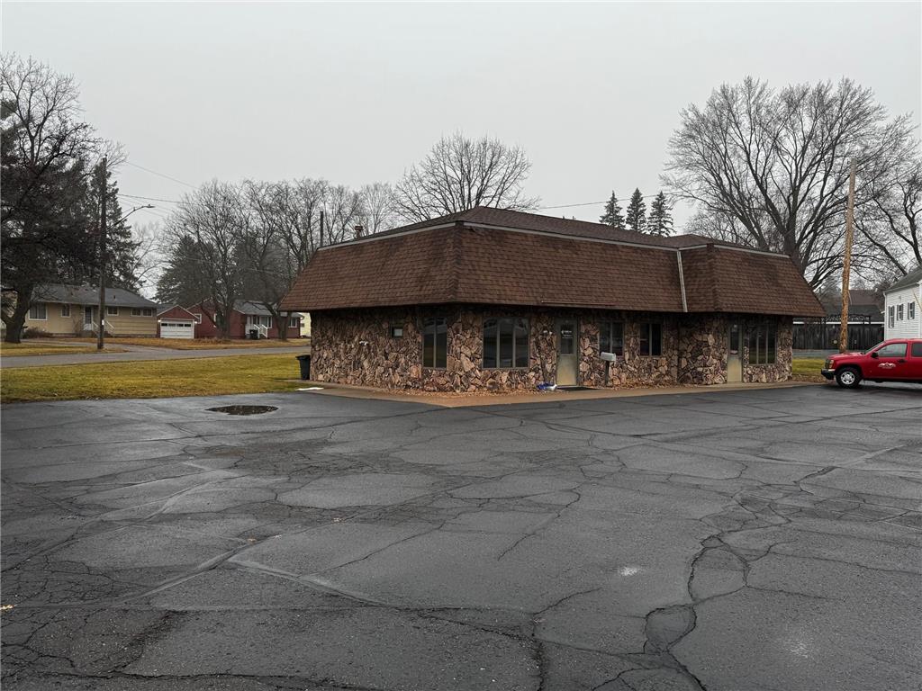 638 Keller Avenue S Amery WI 54001 6641960 image1