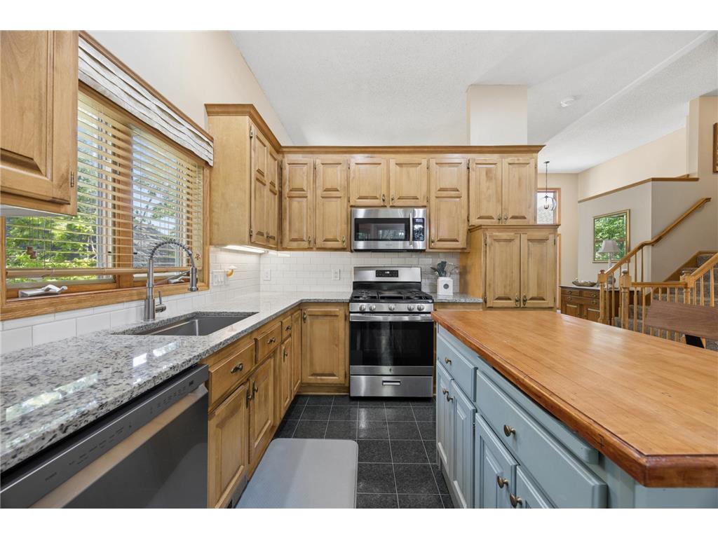 638 Oakwood Drive Shoreview MN 55126 7084271 image14