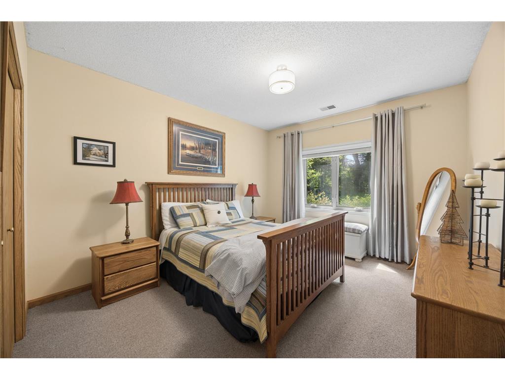 638 Oakwood Drive Shoreview MN 55126 7084271 image22