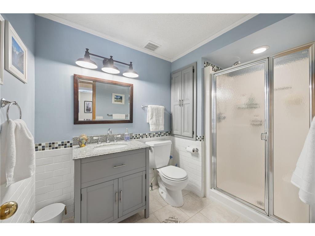638 Oakwood Drive Shoreview MN 55126 7084271 image24