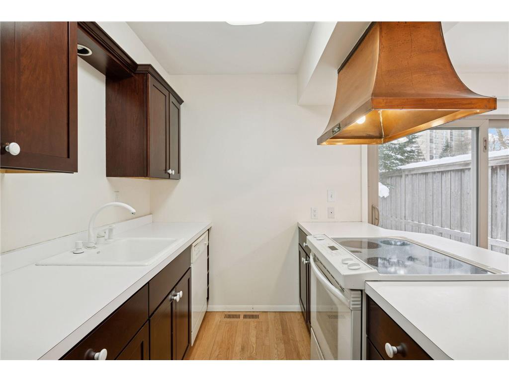 6381 Barrie Road #0120 Edina MN 55435 6820004 image12