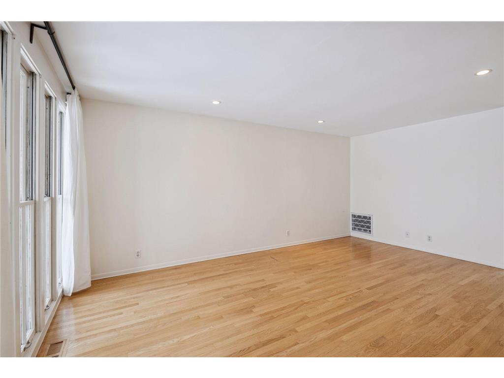 6381 Barrie Road #0120 Edina MN 55435 6820004 image4