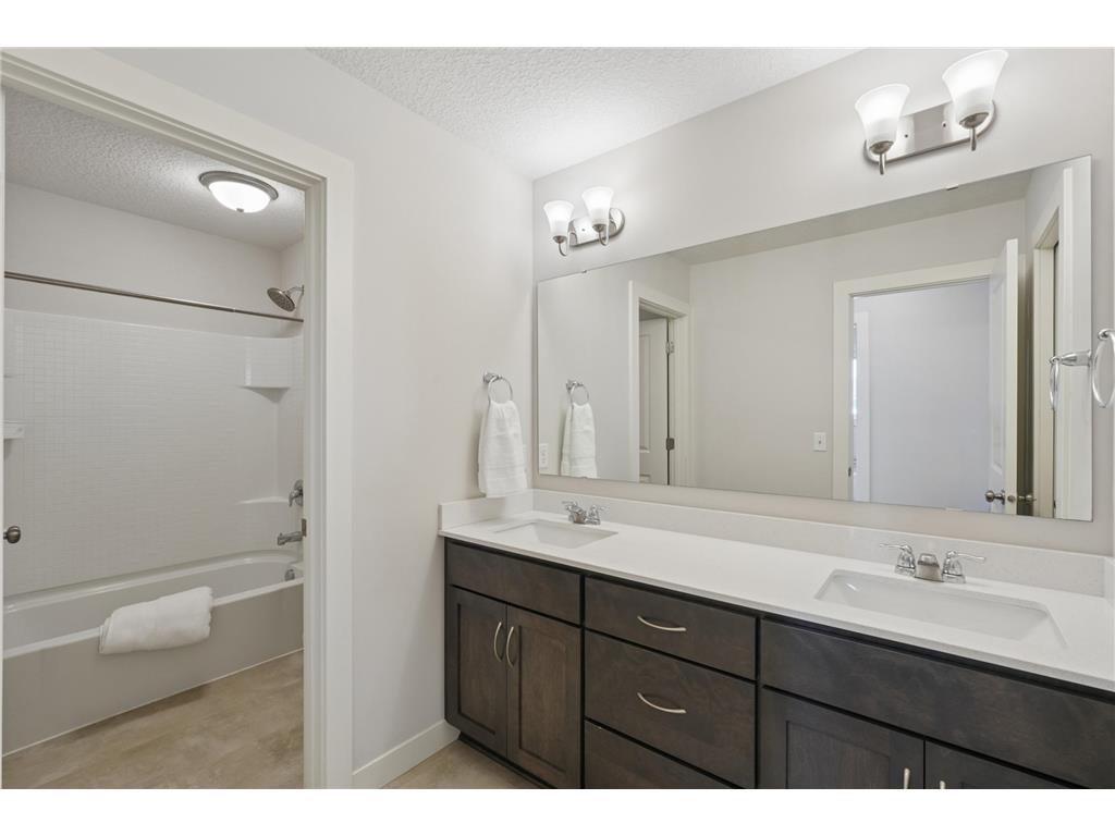 6381 Harvest Trail Chaska MN 55318 7060734 image22