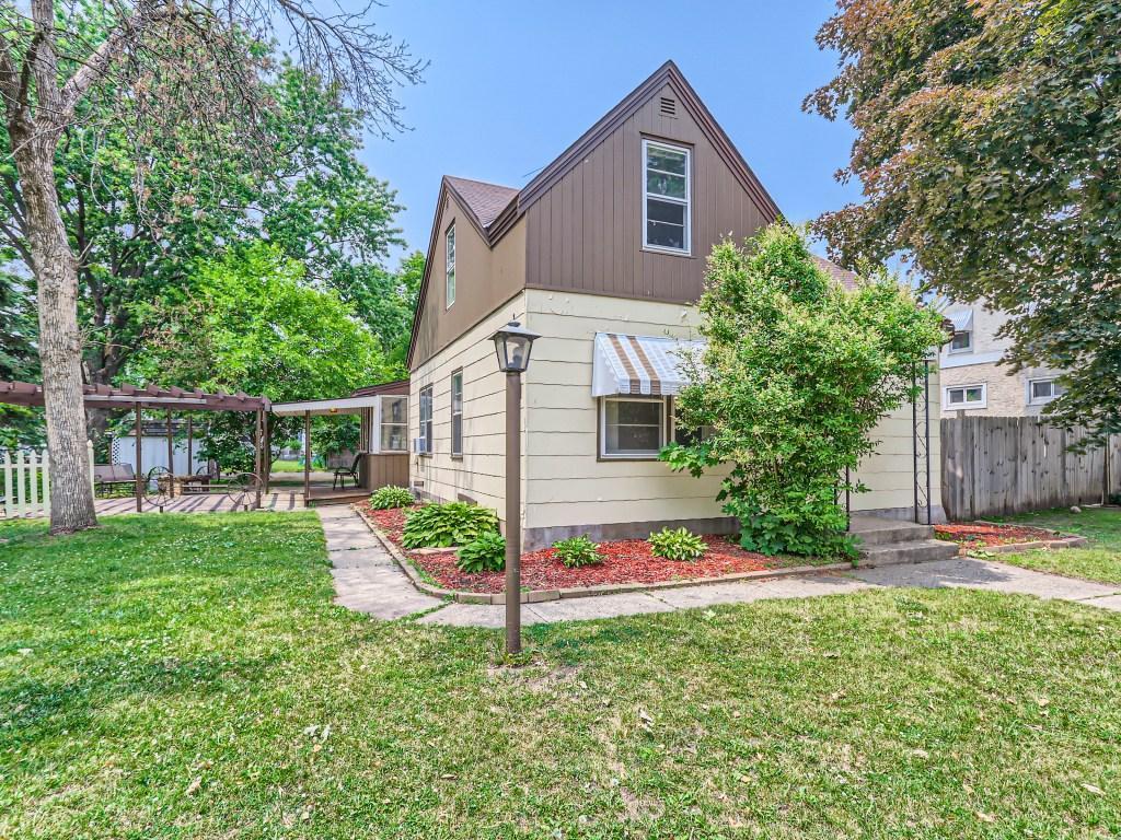 639 14th Avenue N South Saint Paul MN 55075 6389978 image1