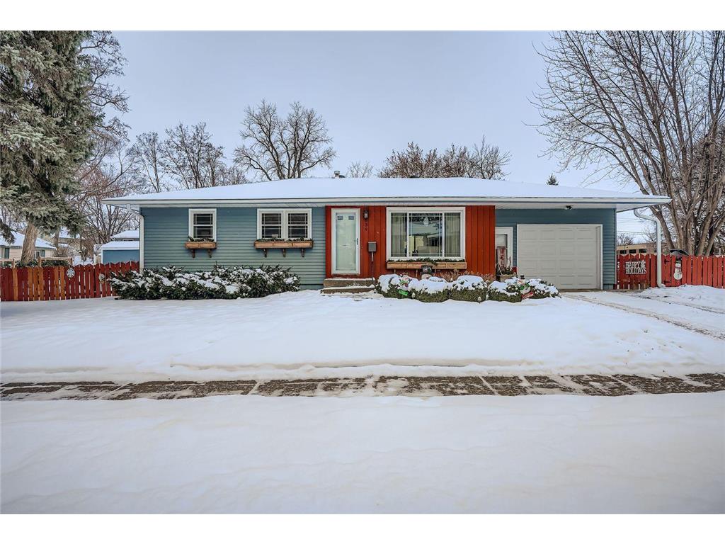 639 7th Street W Hastings MN 55033 6823355 image1