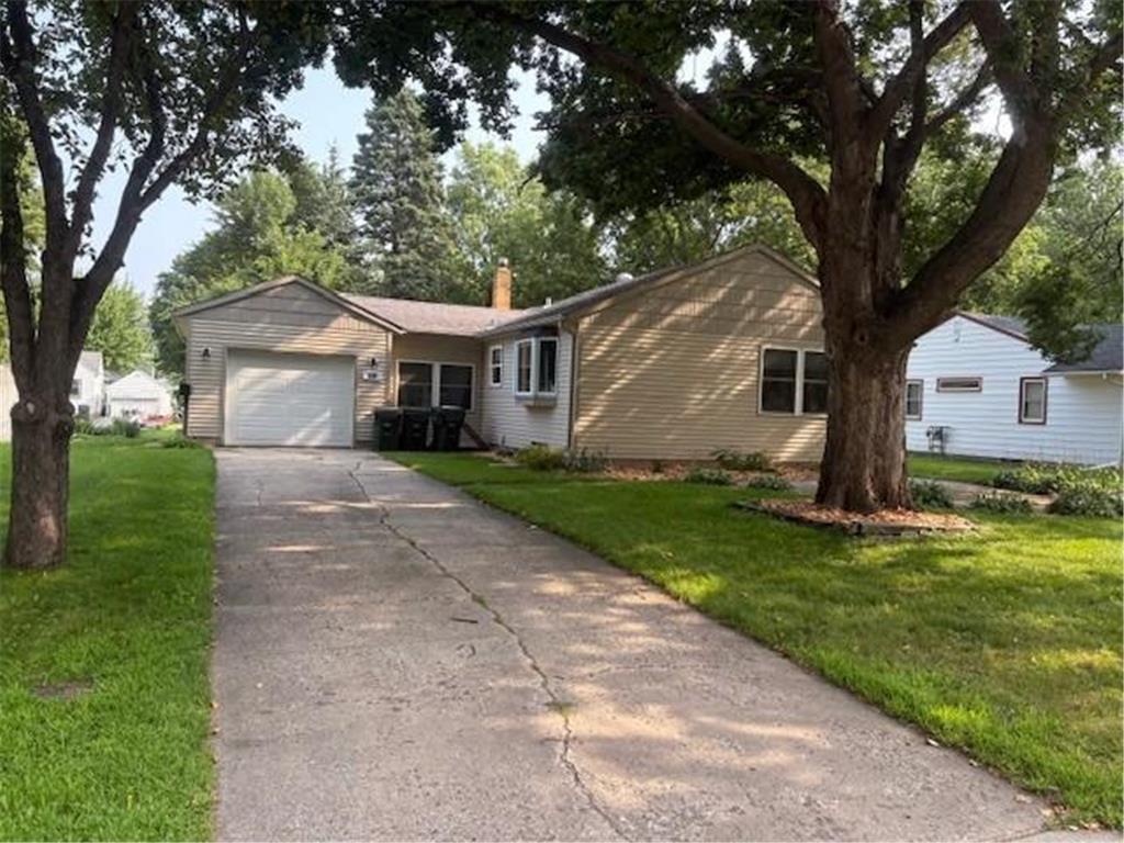 639 Milwaukee Avenue SW Hutchinson MN 55350 6770245 image1