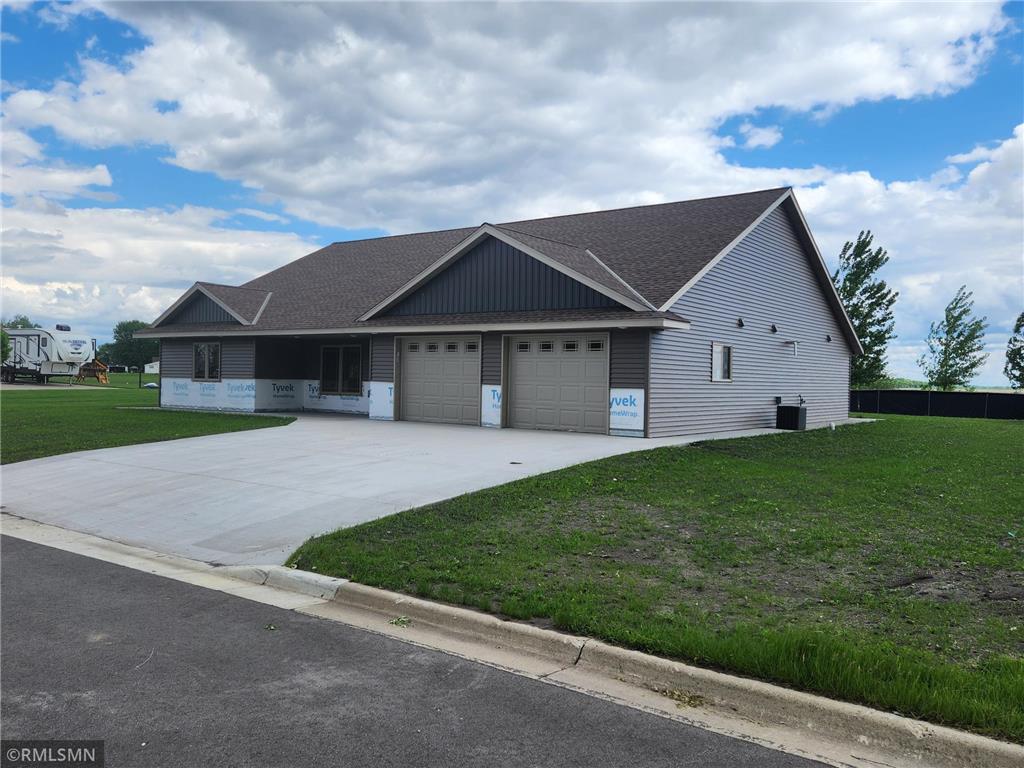 64 Robert Street Elrosa MN 56325 6487324 image1