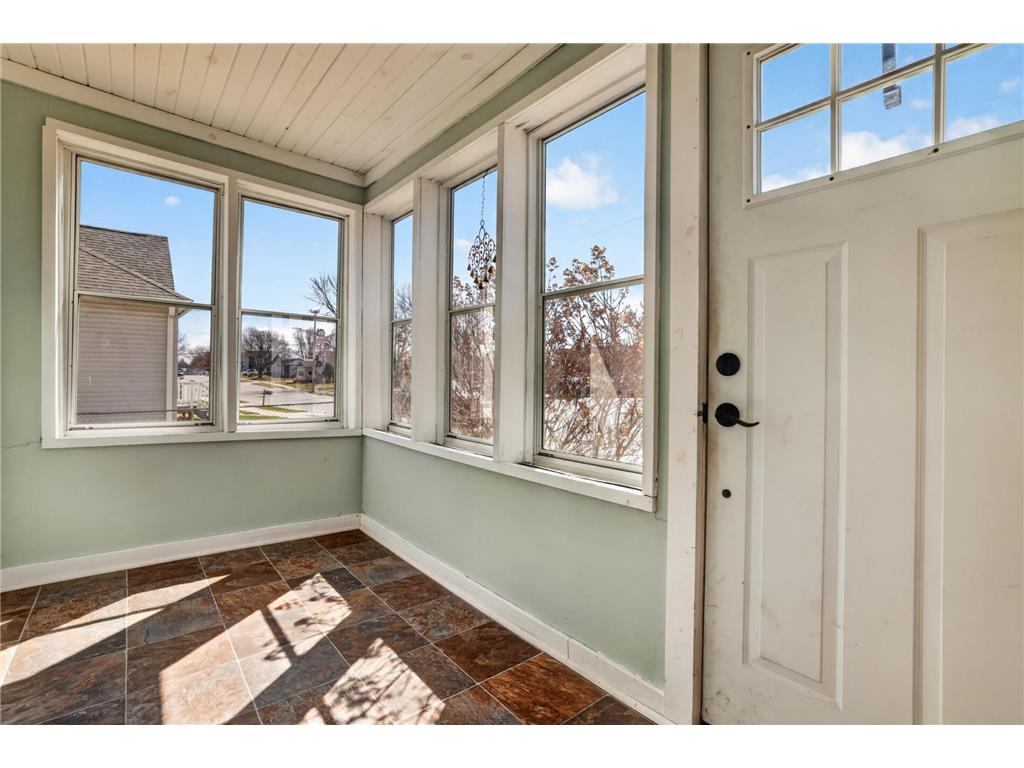 640 2nd Avenue NW Plainview MN 55964 7054474 image4
