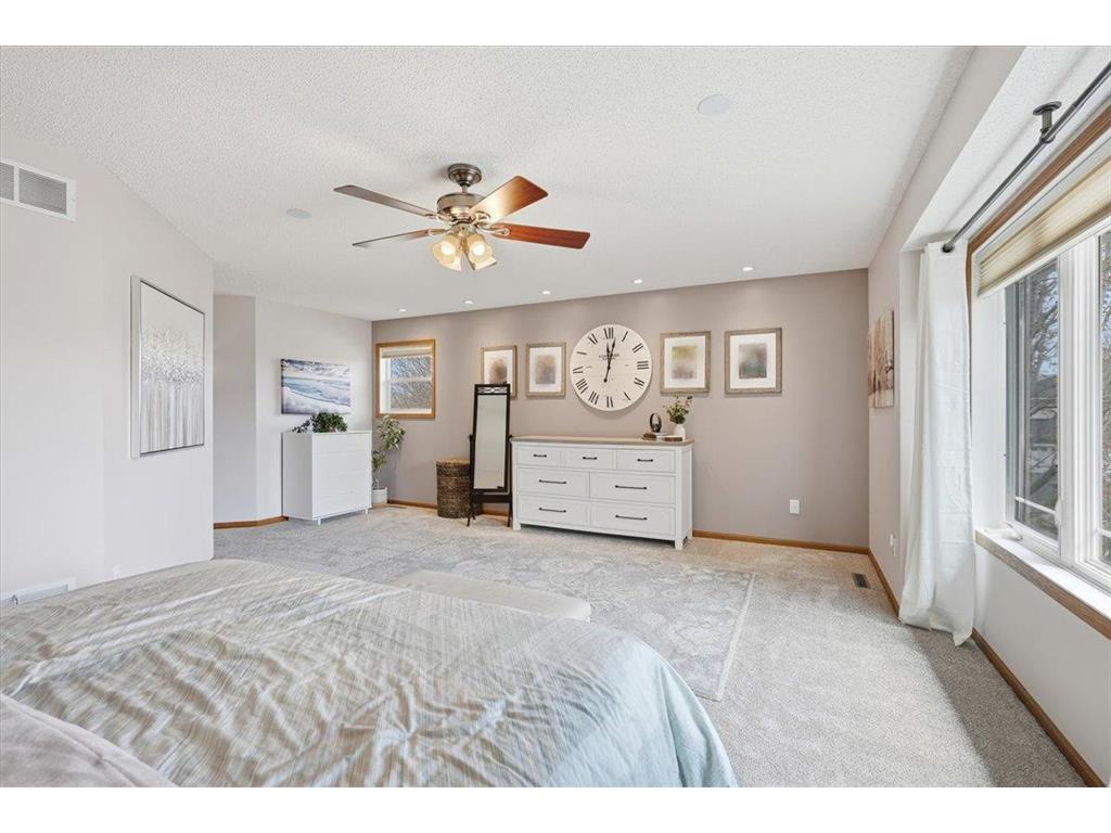 640 Addison Alcove Woodbury MN 55129 7060737 image18