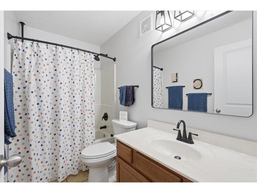 640 Addison Alcove Woodbury MN 55129 7060737 image26