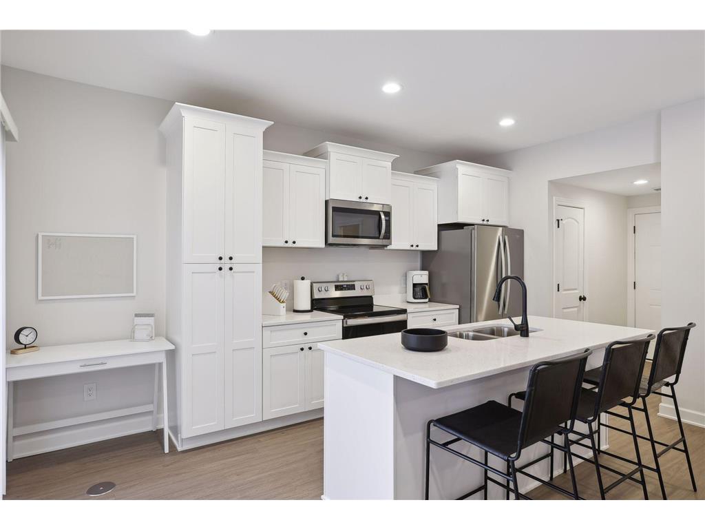 640 Franklin Street Roberts WI 54023 6816823 image7