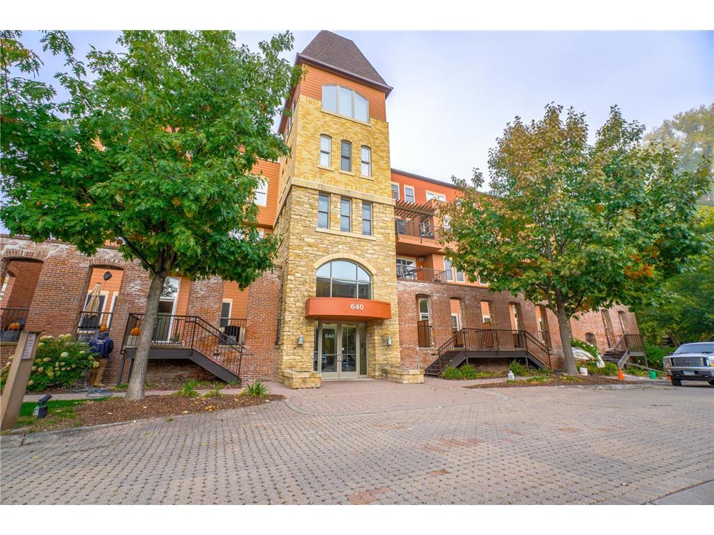 640 Main Street N 4, Stillwater, MN, 55082 MLS 6414325 Edina Realty