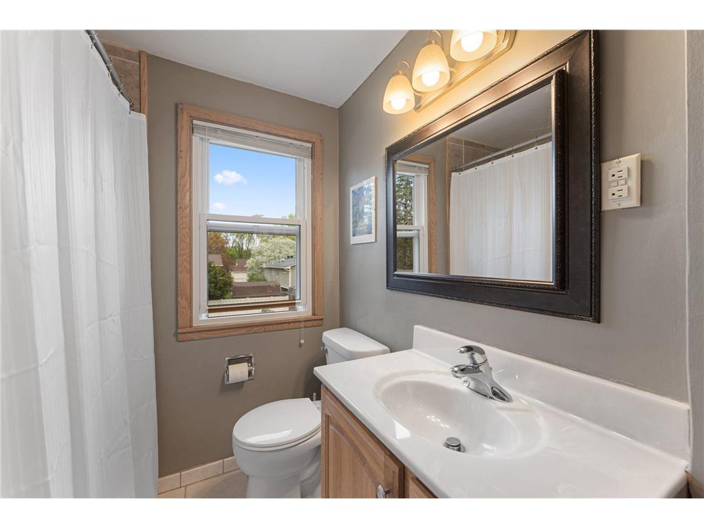 6400 45th Avenue N Crystal MN 55428 7067756 image16