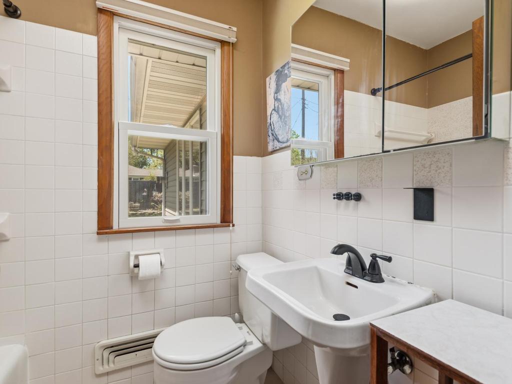 6400 Clinton Avenue Richfield MN 55423 7033470 image17