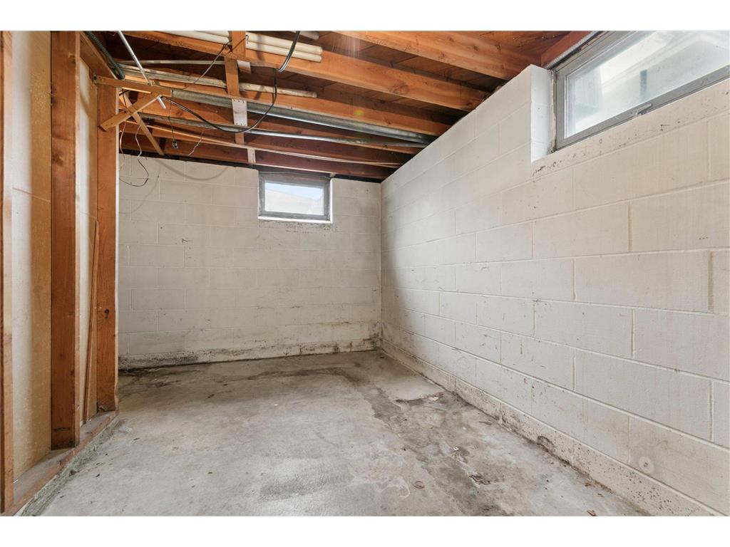 6400 Perry Avenue N Brooklyn Center MN 55429 7106216 image23