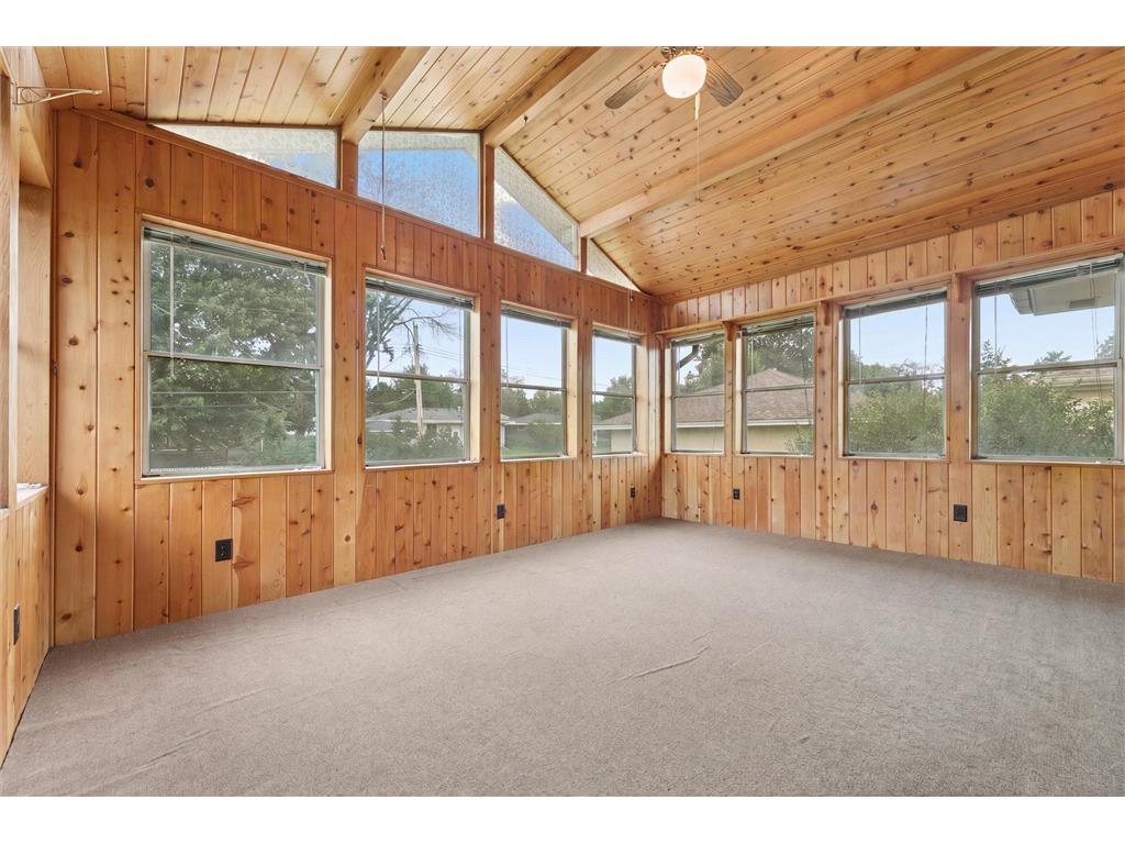 6400 Perry Avenue N Brooklyn Center MN 55429 7106216 image5