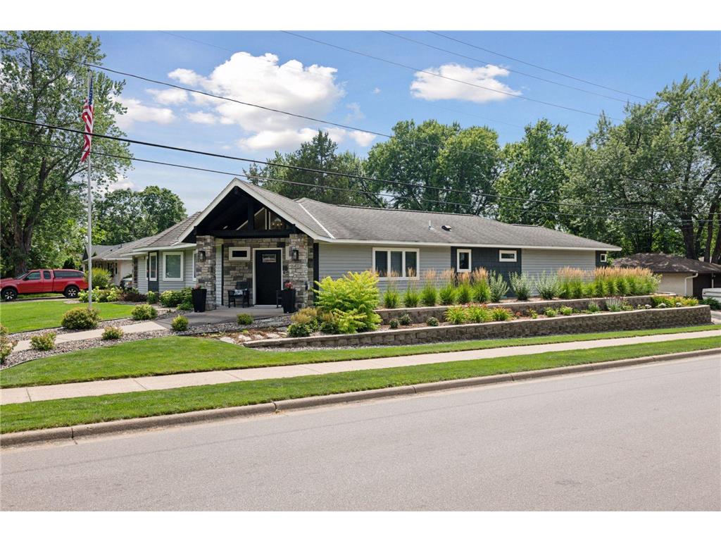 6400 Vincent Avenue S Richfield MN 55423 6764600 image1