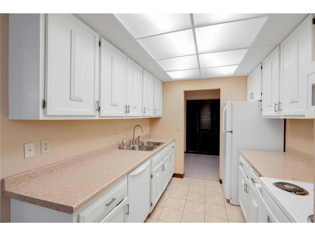 6400 York Avenue S #417 Edina MN 55435 7057616 image11