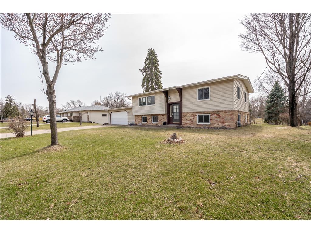 6401 Shingle Creek Drive Brooklyn Park MN 55445 7049683 image1
