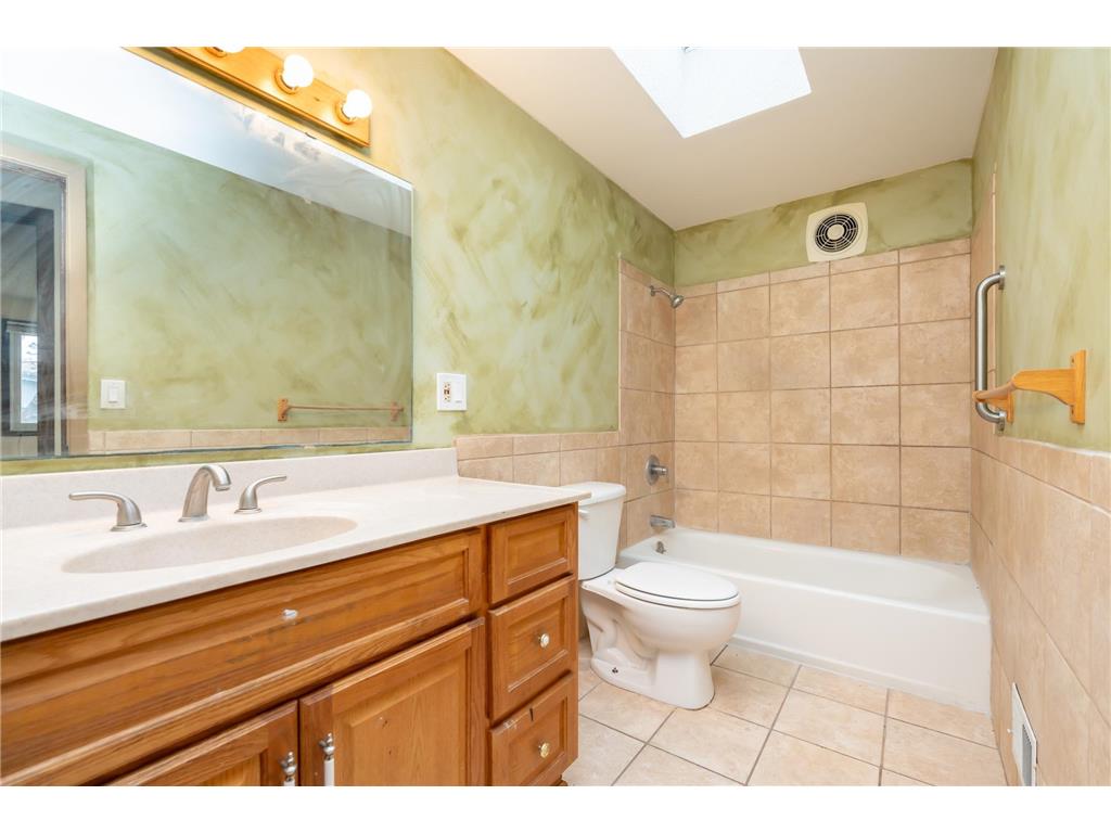 6401 Shingle Creek Drive Brooklyn Park MN 55445 7049683 image41