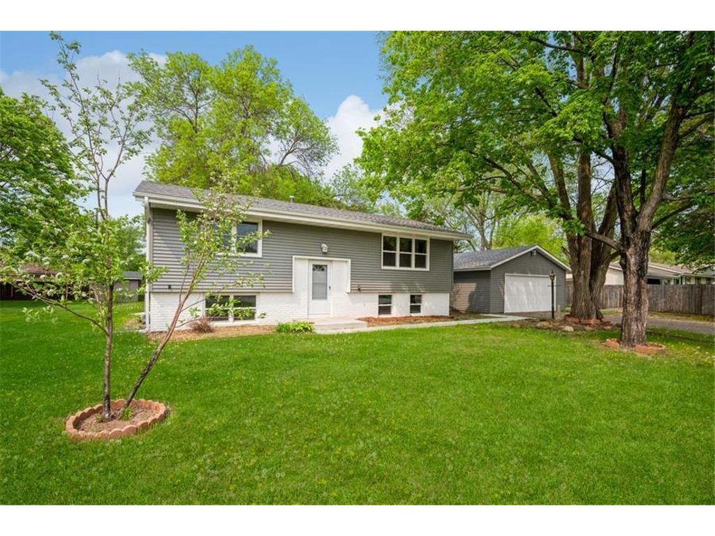 6404 115 1/2 Avenue N Champlin MN 55316 6384015 image1
