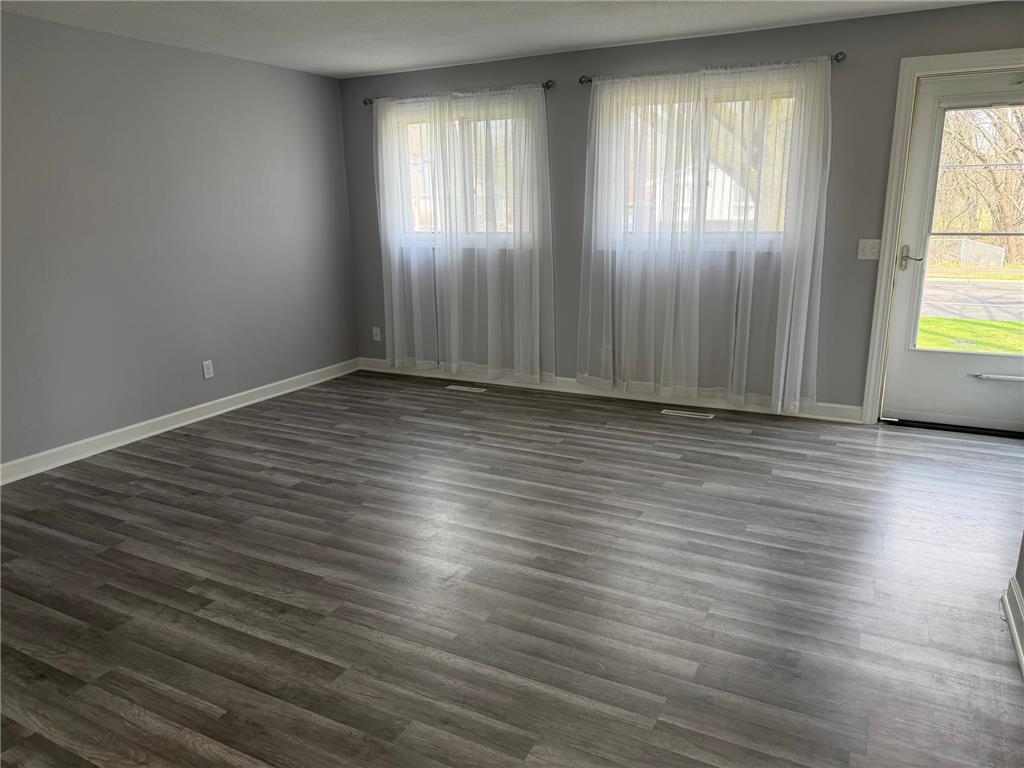 6407 15th Street N Oakdale MN 55128 7057554 image3