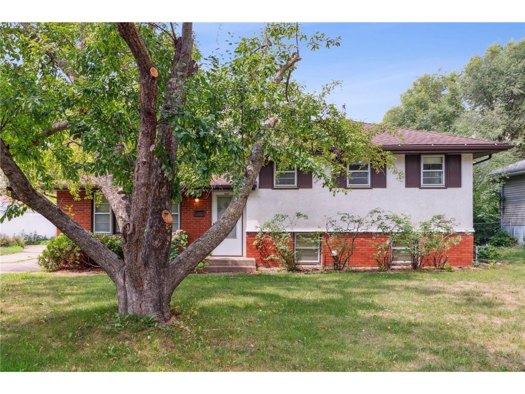 6407 June Avenue N Brooklyn Center MN 55429 6396783 image1