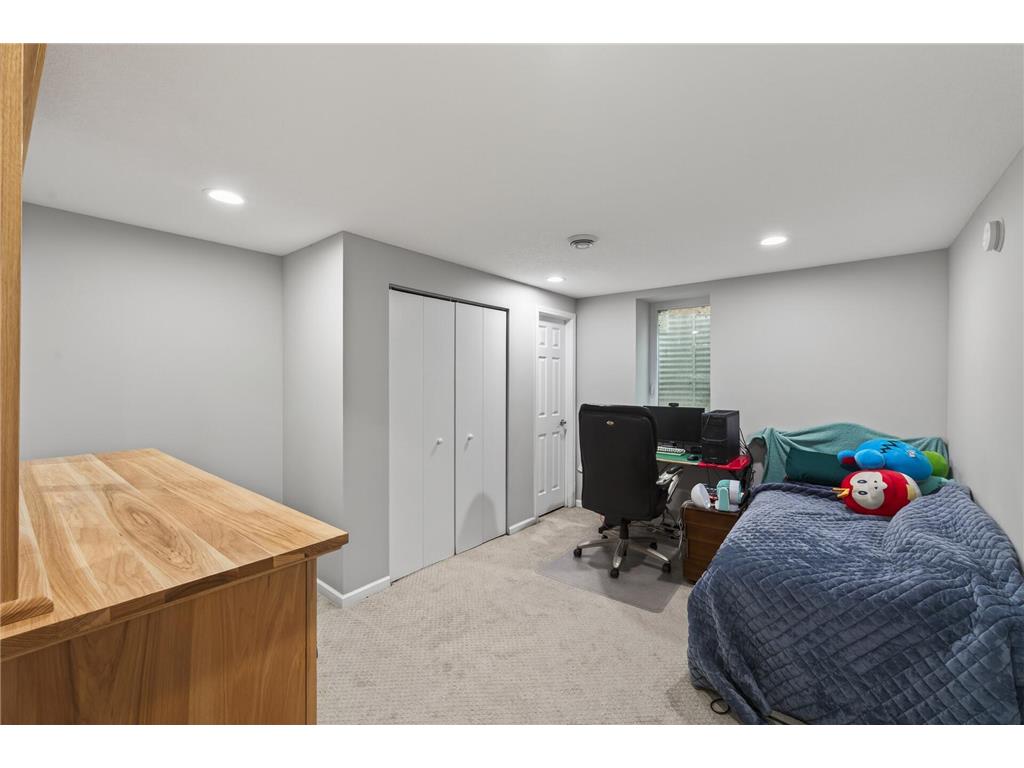 6407 Major Avenue N Brooklyn Center MN 55429 7070025 image10