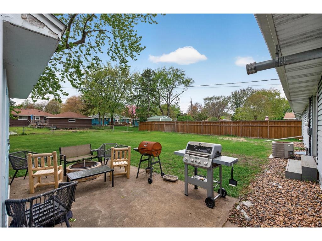 6407 Major Avenue N Brooklyn Center MN 55429 7070025 image24