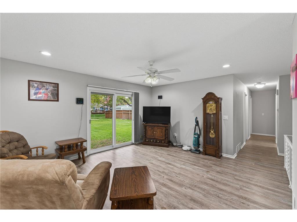 6407 Major Avenue N Brooklyn Center MN 55429 7070025 image3