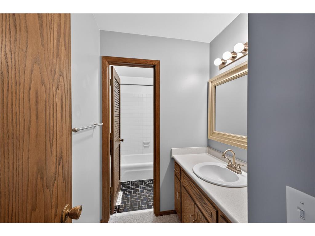 641 20th Street NE Rochester MN 55906 7047474 image10
