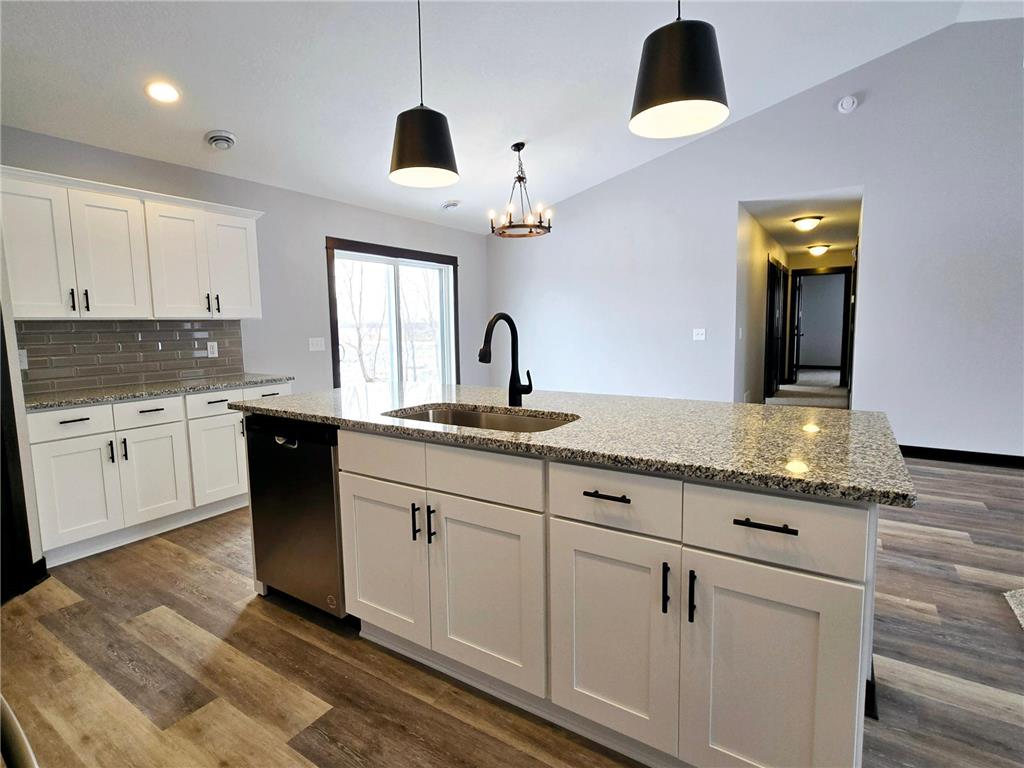 641 3rd Street E Gaylord MN 55334 7048838 image4