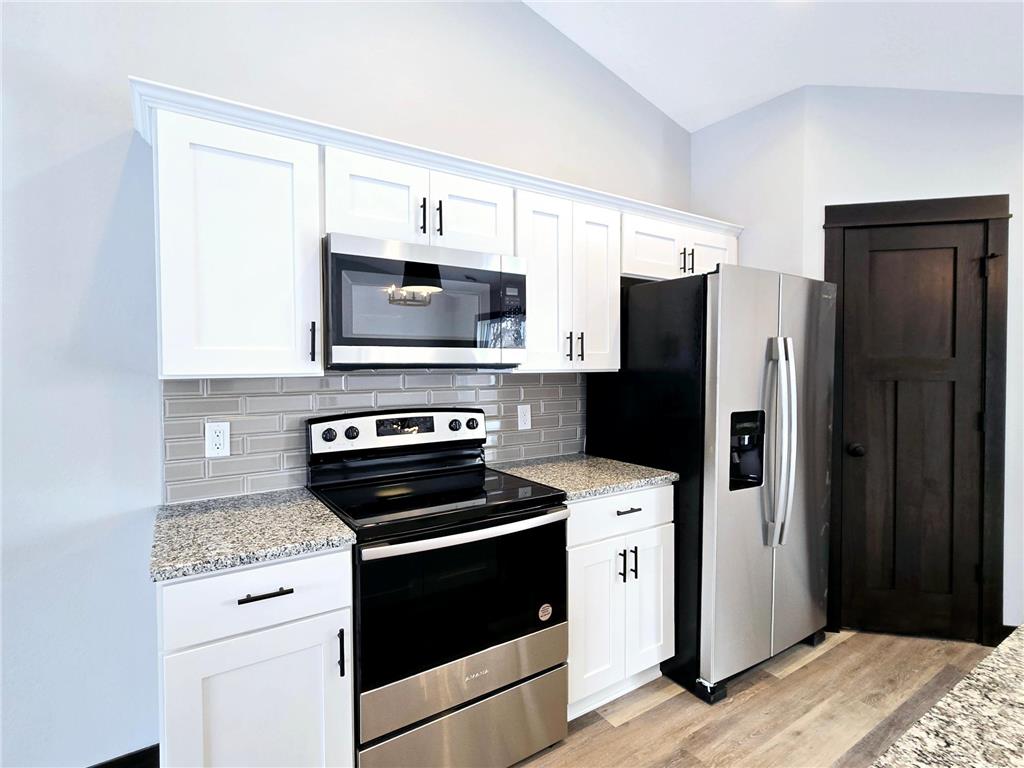 641 3rd Street E Gaylord MN 55334 7048838 image6
