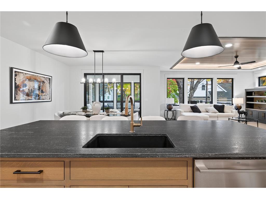 641 Park Street E Wayzata MN 55391 6813056 image35