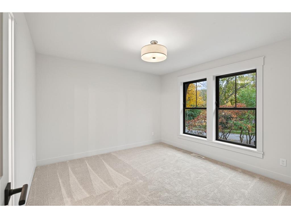 641 Park Street E Wayzata MN 55391 6813056 image64