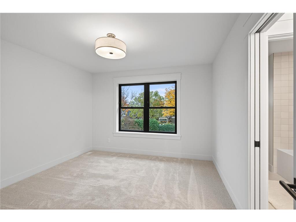 641 Park Street E Wayzata MN 55391 6813056 image67