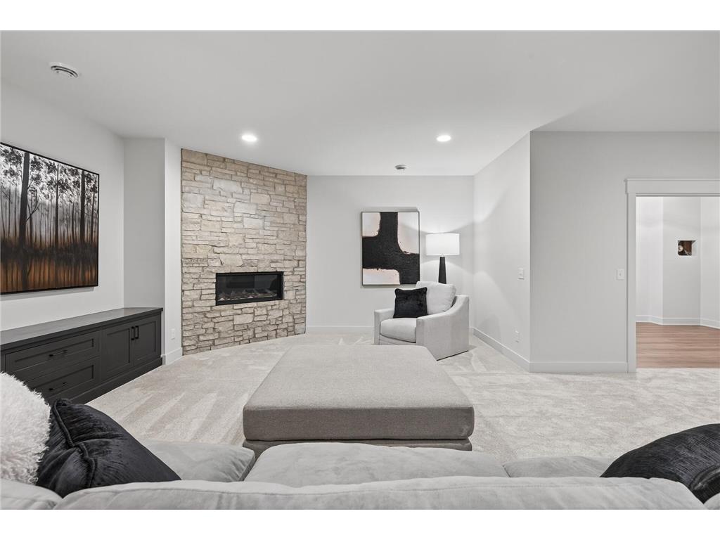 641 Park Street E Wayzata MN 55391 6813056 image88