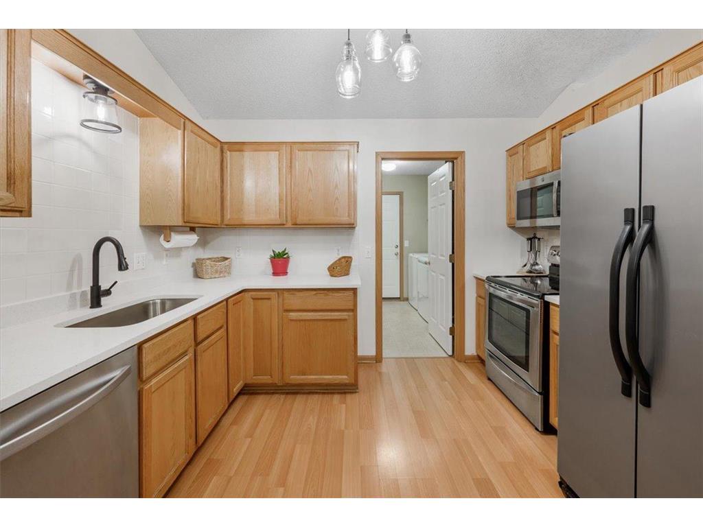 6413 Brook Lane Savage MN 55378 6259948 image1